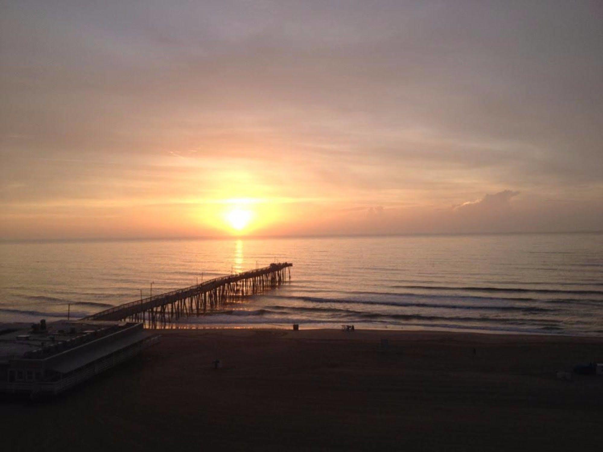 The Atrium Resort, Virginia Beach By Vacatia Bagian luar foto